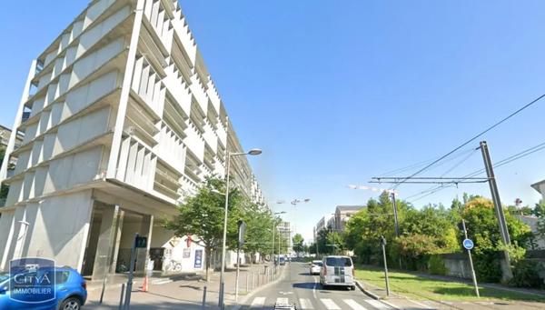 Appartement à louer 2 pièces 47.73m² Bordeaux (33800)