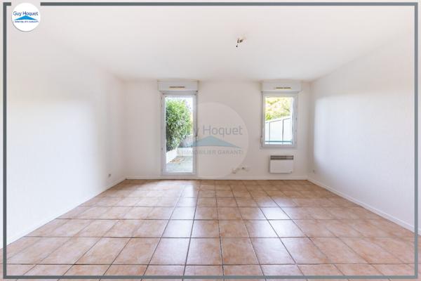 MOISSY CRAMAYEL : appartement T1 avec terrasse et PARK S/SOL