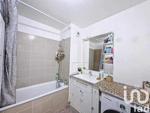 Appartement à vendre 4 pièces 65 m² Aubervilliers