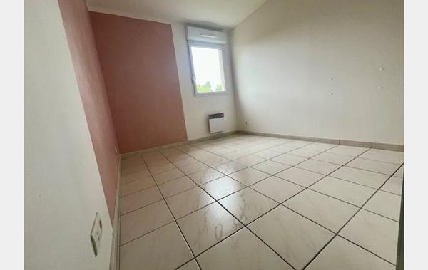 Vente Appartement P3 terrasse + 2 parkings Le cres   