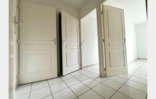 Vente Appartement P3 terrasse + 2 parkings Le cres   