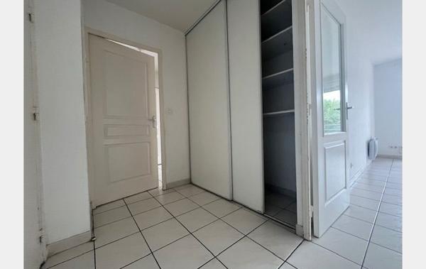 Vente Appartement P3 terrasse + 2 parkings Le cres   