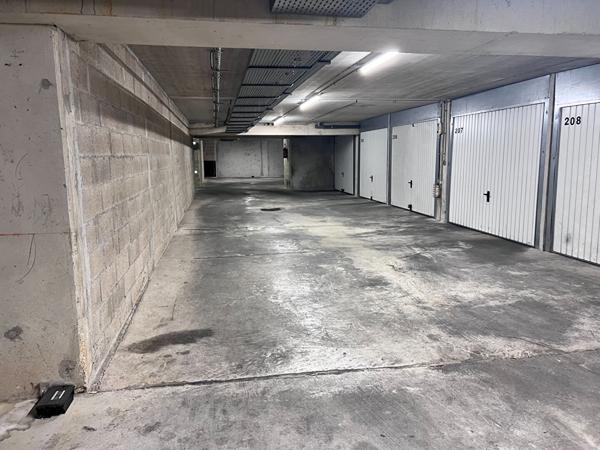 A louer, Parking / box Marseille