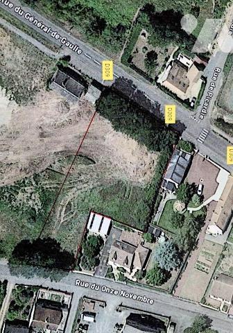 NOYEN SUR SARTHE : Parcelle de terrain constructible de 2782 m² 