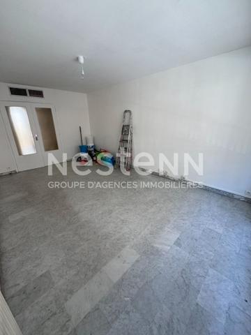 LOCATION VIDE - Appartement 3 pièces à louer à Nice Riquier - Emplacement privilégié
