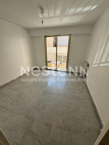 LOCATION VIDE - Appartement 3 pièces à louer à Nice Riquier - Emplacement privilégié