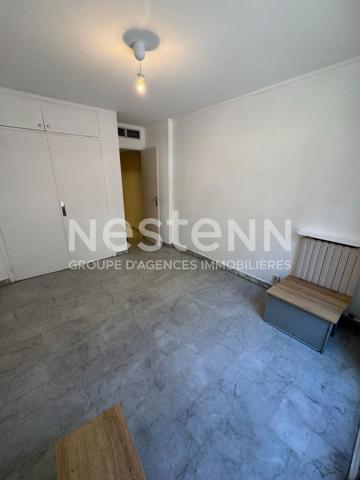 LOCATION VIDE - Appartement 3 pièces à louer à Nice Riquier - Emplacement privilégié
