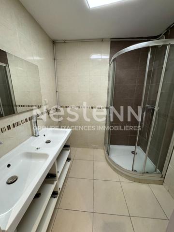 LOCATION VIDE - Appartement 3 pièces à louer à Nice Riquier - Emplacement privilégié