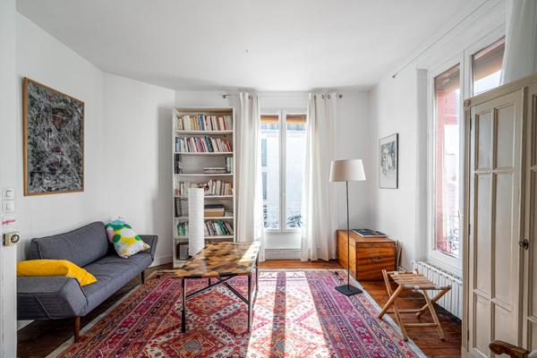 Maison avec jardin, garage et atelier