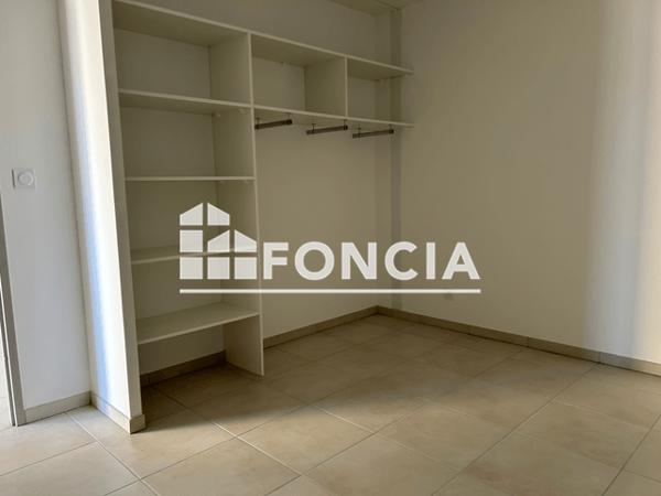Location Appartement 4 pièces 85.23 m² - AVENUE DE LA VAUNAGE Bernis 30620