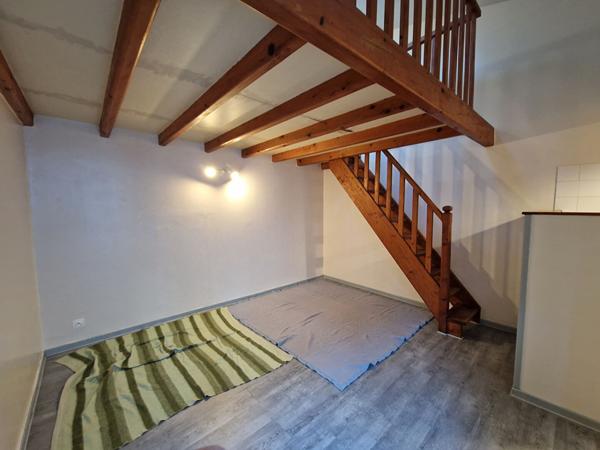 31500 TOULOUSE STUDIO AVEC MEZZANINE