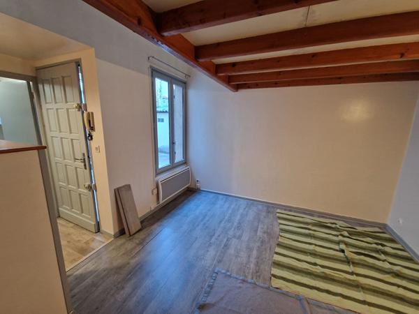 31500 TOULOUSE STUDIO AVEC MEZZANINE