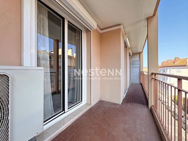 Golfe-Juan - 2 Pièces - 47m² - Plage 3min - Parking - Cave - Rénové