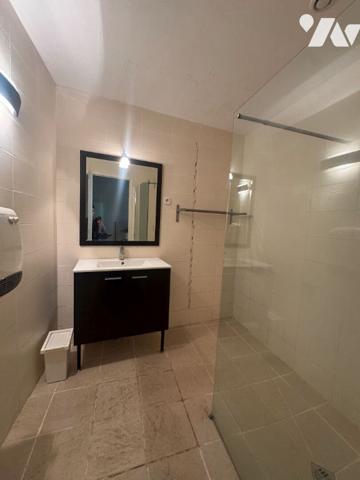 Ensemble en pierres à LACAPELLE-MARIVIAL