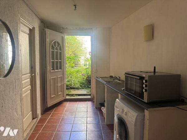 Ensemble en pierres à LACAPELLE-MARIVIAL