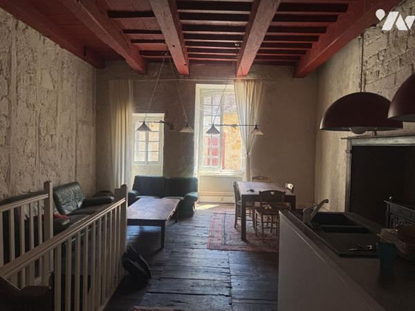 Ensemble en pierres à LACAPELLE-MARIVIAL