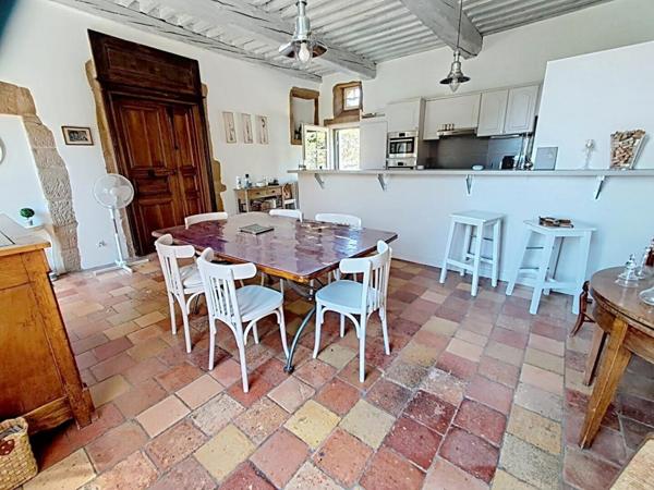 Belle Villa de caractère -  Mours St Eusèbe - Double habitation - Piscine - 699 000