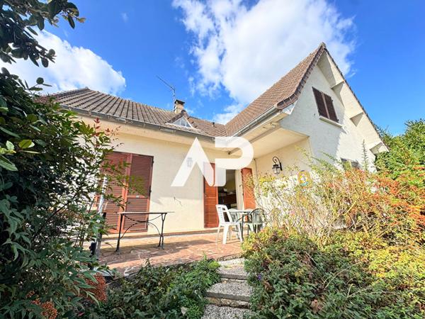 Maison à Montmorency 7 pièces 215m2 €815 000 ** - Référence 1453