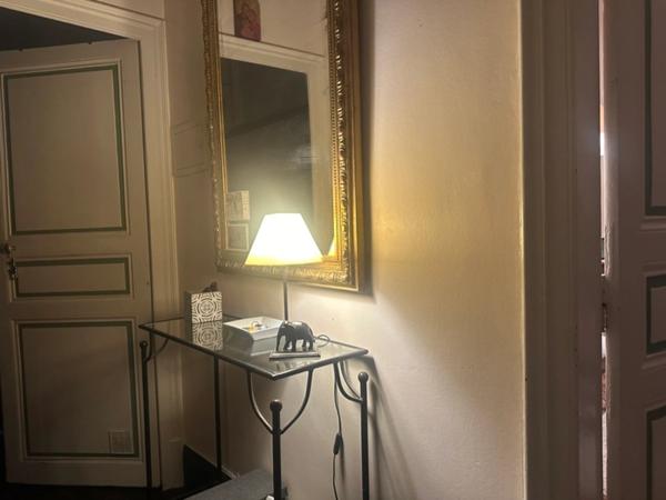 A vendre - Centre de ville de Saumur (49400) maison en pierre de tuffeaux - 5 chambres - Jardin - 152 m²