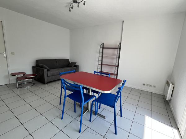 BAIL ETUDIANT MOBILITE appartement 42 m2 plus terrasse 10 m2 proche de Bayonne sans frais d'agence