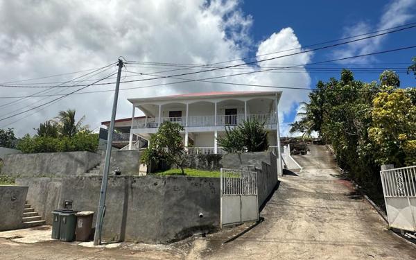 Maison à vendre    9 pièces •  Trois-Rivières