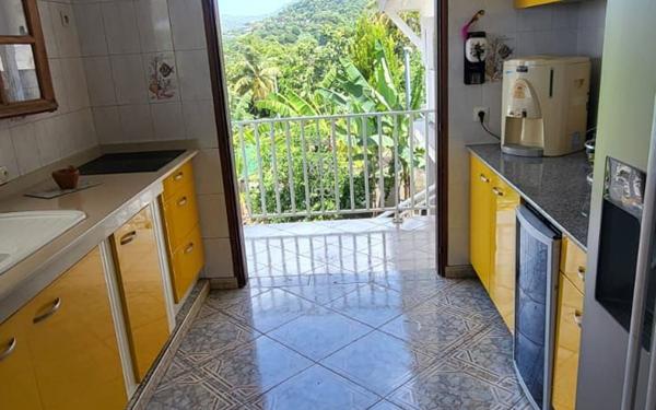 Maison à vendre    9 pièces •  Trois-Rivières