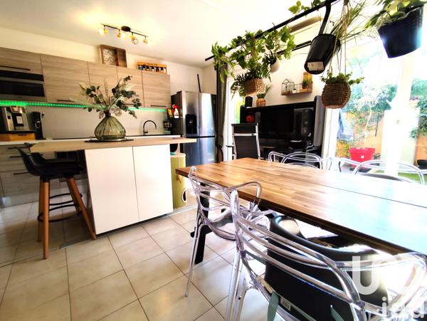 Appartement à vendre 4 pièces 66 m² Ollioules