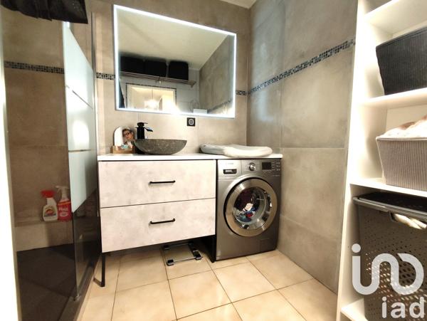 Appartement à vendre 4 pièces 66 m² Ollioules