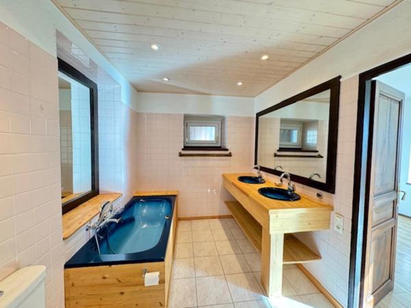 Appartement à vendre 4 pièces GEX (01)