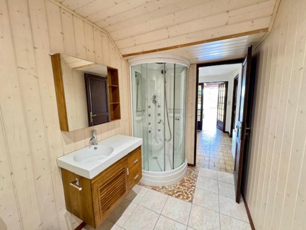 Appartement à vendre 4 pièces GEX (01)