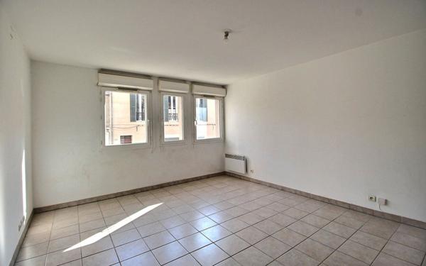 Appartement à vendre    1 pièce • 29 m2 Marseille 5