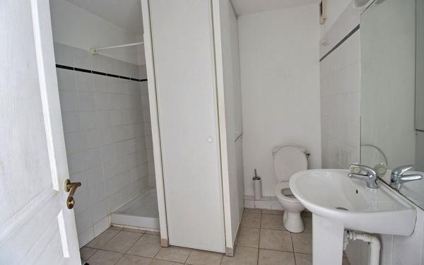 Appartement à vendre    1 pièce • 29 m2 Marseille 5