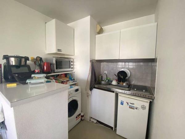 Appartement 2 pièces                                        - 35000 Rennes - Bourg L'evêque Réf : 2407