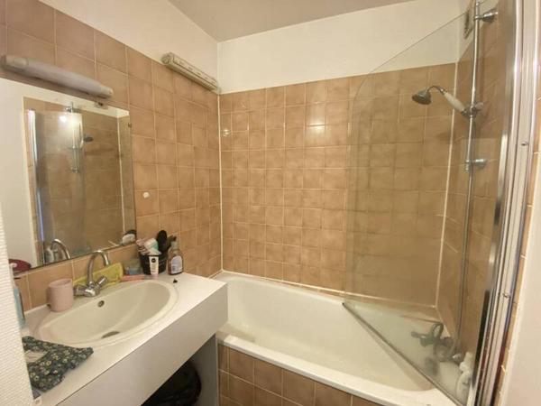 Appartement 2 pièces                                        - 35000 Rennes - Bourg L'evêque Réf : 2407