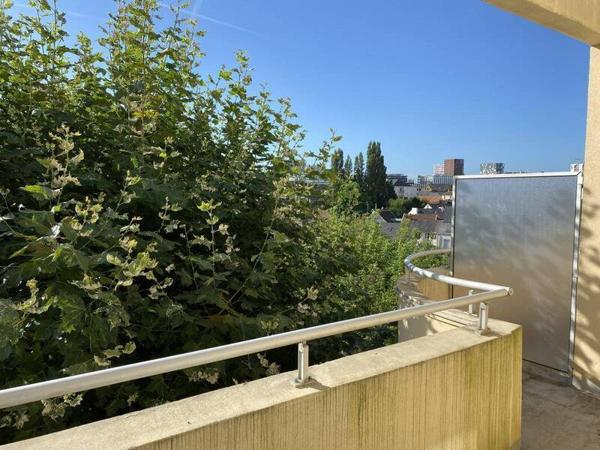 Appartement 3 pièces                                        - 44000 Nantes Réf : 12040