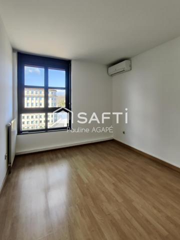 34000 QUARTIER ANTIGONE APPARTEMENT T3 AU DERNIER ÉTAGE AVEC VUE SUR LE PIC SAINT LOUP