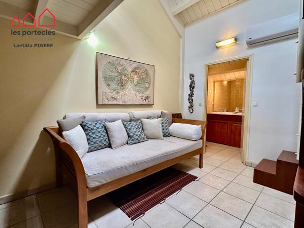 Appartement meublé 4 pièces 98 m² - Roche Noire - Pieds dans l'eau