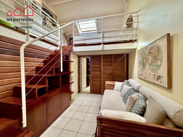 Appartement meublé 4 pièces 98 m² - Roche Noire - Pieds dans l'eau