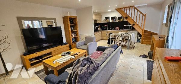 Propriété en pierres apparentes.