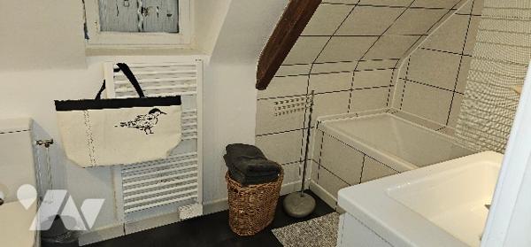 Propriété en pierres apparentes.