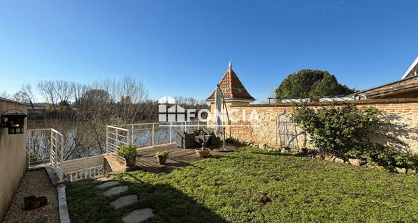 À vendre Maison 5 pièces 202 m² - Lamagistère 82360