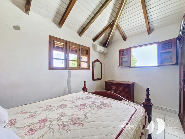 Maison à vendre 9 pièces, 6 chambres - ANSE BERTRAND (971)