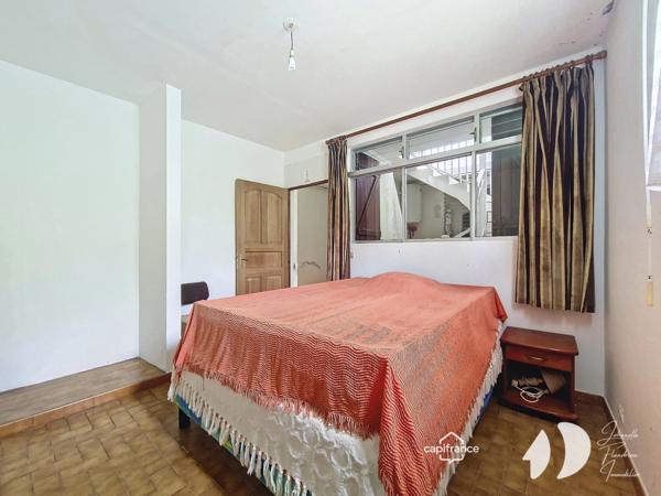 Maison à vendre 9 pièces, 6 chambres - ANSE BERTRAND (971)