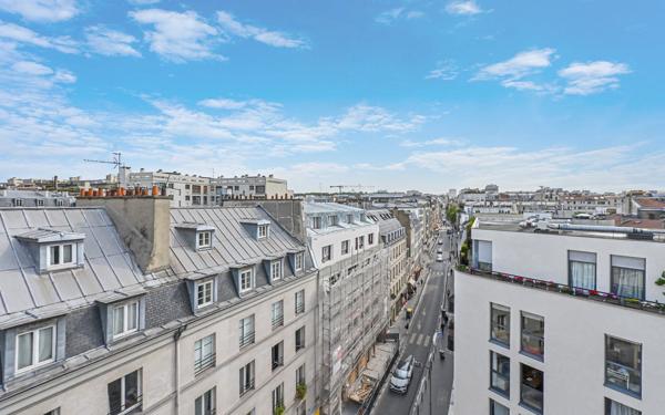 Appartement à vendre    5 pièces • 112,02 m2 Paris 11
