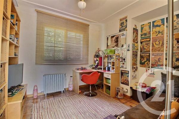 Maison à vendre  8 pièces - 196,05 m 2   VALBONNE  - 06
