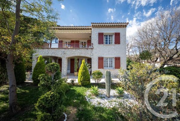 Maison à vendre  8 pièces - 196,05 m 2   VALBONNE  - 06