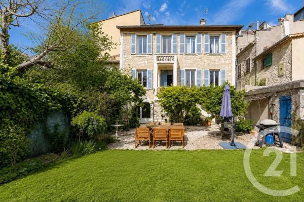 Maison à vendre  8 pièces - 196,05 m 2   VALBONNE  - 06
