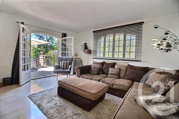 Maison à vendre  8 pièces - 196,05 m 2   VALBONNE  - 06