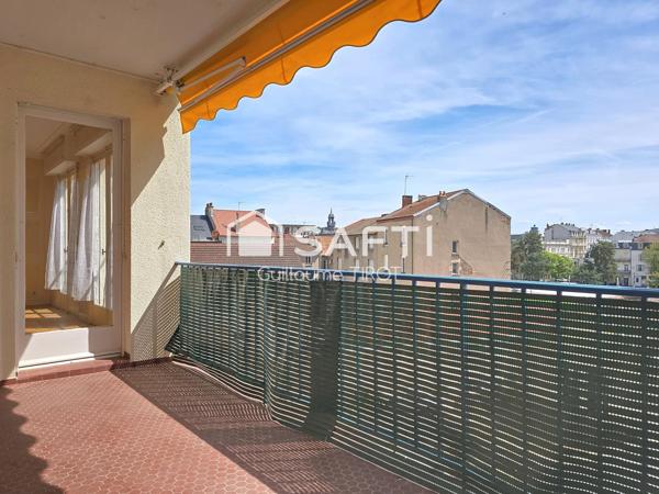 Appartement centre-ville avec ascenseur et balcon