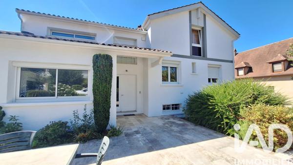 Maison à vendre 9 pièces 271 m² Cahors